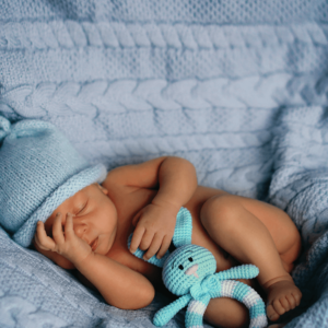 twolensstory.comNewbornPhotoshoot
